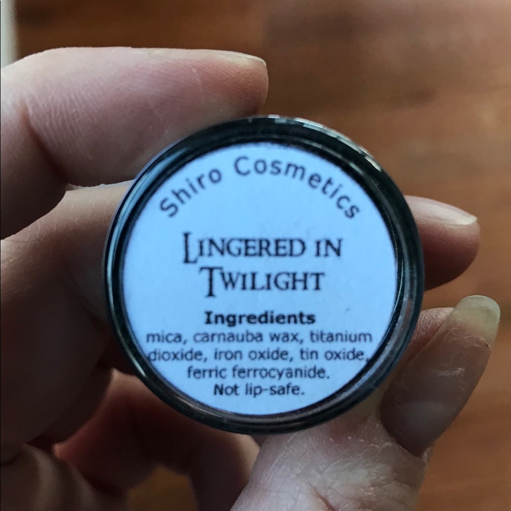 Shiro Cosmetics “Lingered in Twilight” eyeshadow
